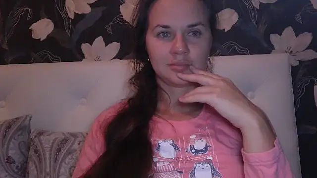 GiaaCaranggi online show from October 19, 2025, 7:03 pm