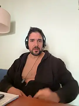 ReDiBastoni90 online show from October 31, 2025, 8:48 am