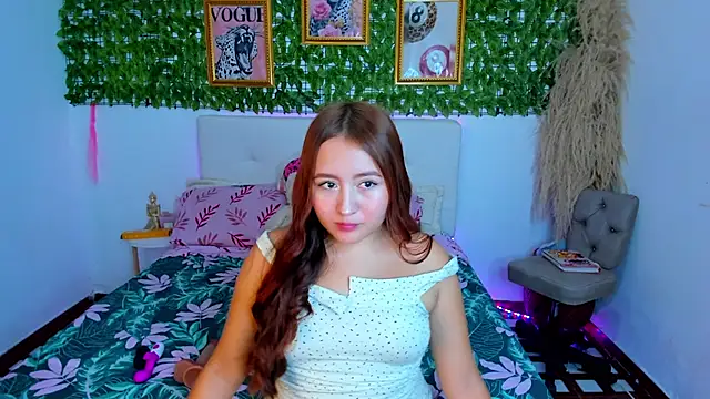 Snapshot of melodi_pink chatting on November 21, 2025, 9:41 am melodi pink online show from November 21, 2025, 9:41 am