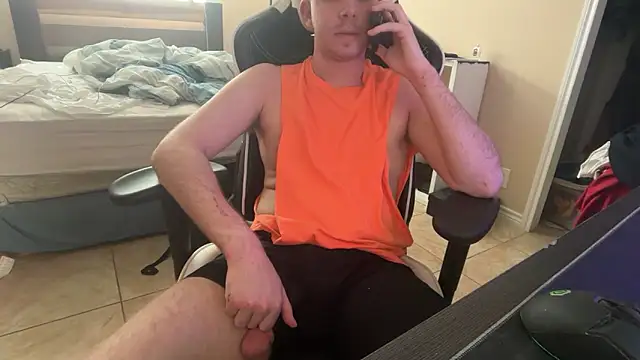 Snapshot of eddieeeeee1232 chatting on March 3, 2026, 8:37 pm eddieeeeee1232 online show from March 3, 2026, 8:37 pm