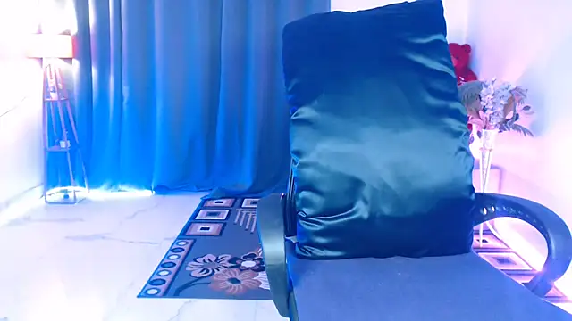 Snapshot of Rashiii_ chatting on May 8, 2026, 3:50 pm Rashiii online show from May 8, 2026, 3:50 pm