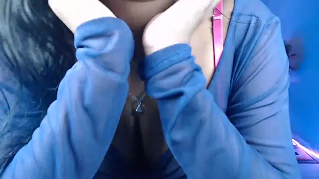 Snapshot of Rashiii_ chatting on May 9, 2026, 6:35 pm Rashiii online show from May 9, 2026, 6:35 pm