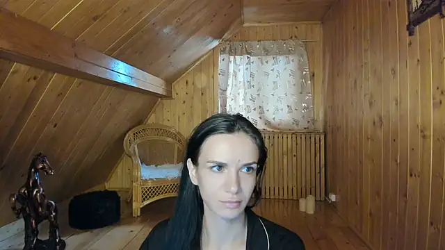 EvelynVox online show from November 4, 2025, 6:34 am