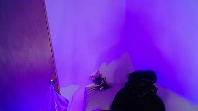 Snapshot of Miranda_kim_ chatting on November 8, 2025, 11:47 pm Miranda kim online show from November 8, 2025, 11:47 pm