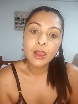 Mariapaula88 online show from November 4, 2025, 5:17 am