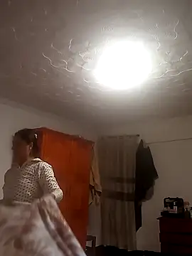 Mariapaula88 online show from November 10, 2025, 7:07 am