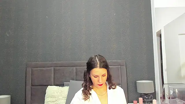 Snapshot of NattyCharm chatting on December 3, 2025, 6:10 am NattyCharm online show from December 3, 2025, 6:10 am