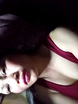 siusiu-00 online show from March 28, 2026, 9:47 pm