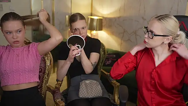 Jessica start online show from December 2, 2025, 11:26 am