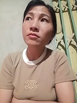 Snapshot of Meo_x chatting on October 16, 2025, 10:55 pm Meo x online show from October 16, 2025, 10:55 pm