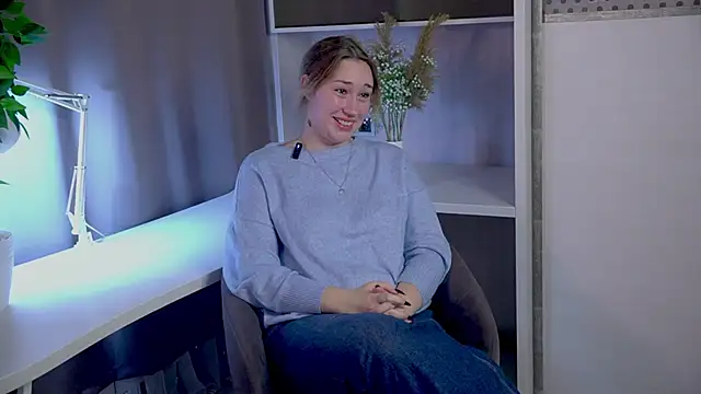 Snapshot of ClarePratillo chatting on October 16, 2025, 11:11 am ClarePratillo online show from October 16, 2025, 11:11 am
