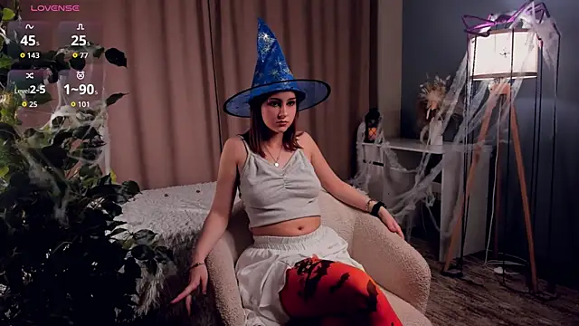 KrisWaller online show from October 29, 2025, 11:12 am