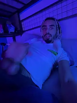 Snapshot of shadespider chatting on March 21, 2026, 7:35 am shadespider online show from March 21, 2026, 7:35 am