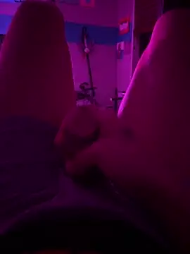 Snapshot of shadespider chatting on April 8, 2026, 8:36 am shadespider online show from April 8, 2026, 8:36 am