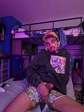 Snapshot of shadespider chatting on April 10, 2026, 1:00 am shadespider online show from April 10, 2026, 1:00 am