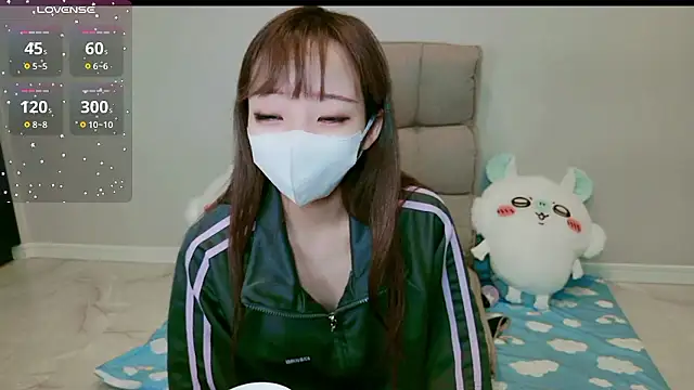 MIZUHO 05 online show from November 26, 2025, 1:34 pm