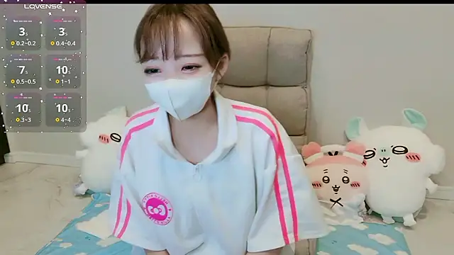 MIZUHO 05 online show from December 1, 2025, 1:27 pm