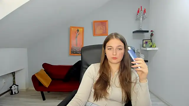 AnneWilsonn online show from October 15, 2025, 10:37 am