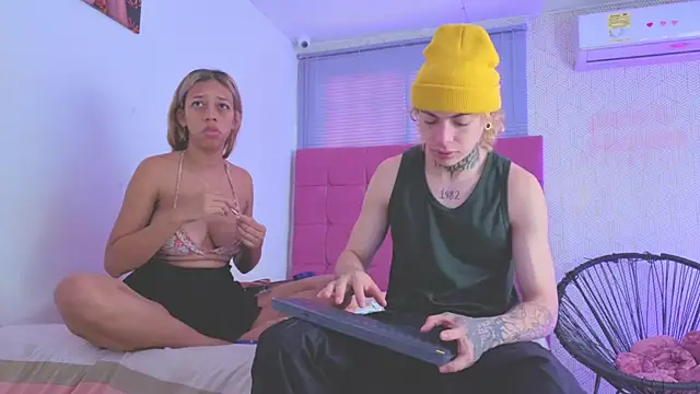 lily and wan online show from December 4, 2025, 1:09 pm