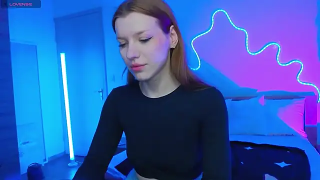 Snapshot of MeganNewCat chatting on November 23, 2025, 1:44 pm MeganNewCat online show from November 23, 2025, 1:44 pm