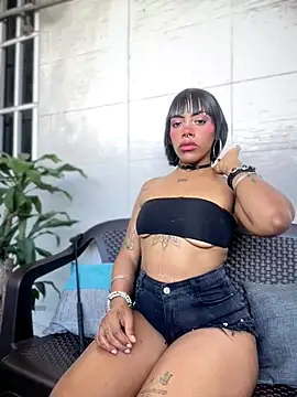 Snapshot of NovaFoxx chatting on October 26, 2025, 2:23 pm NovaFoxx online show from October 26, 2025, 2:23 pm