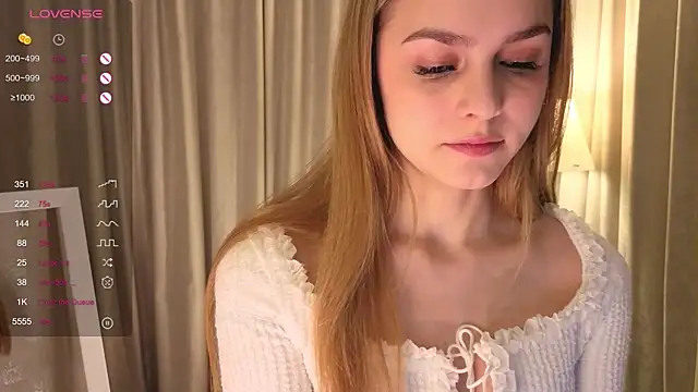 Snapshot of Ritamillersi chatting on December 3, 2025, 11:08 am Ritamillersi online show from December 3, 2025, 11:08 am