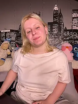 Snapshot of BonnyeBoom chatting on February 28, 2026, 9:49 pm BonnyeBoom online show from February 28, 2026, 9:49 pm