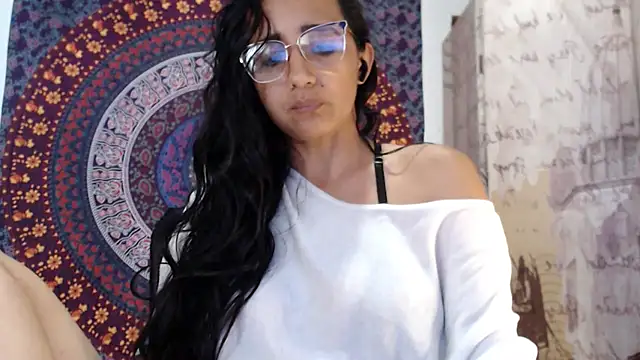 Snapshot of Lucyy_Naugthy chatting on February 4, 2026, 1:33 am Lucyy Naugthy online show from February 4, 2026, 1:33 am