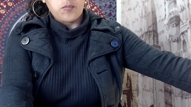 Snapshot of Lucyy_Naugthy chatting on February 19, 2026, 1:51 pm Lucyy Naugthy online show from February 19, 2026, 1:51 pm