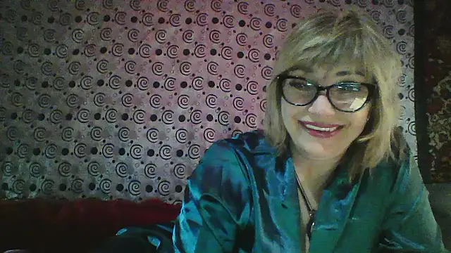 Snapshot of Lia_Ray chatting on December 17, 2025, 8:26 pm Lia Ray online show from December 17, 2025, 8:26 pm
