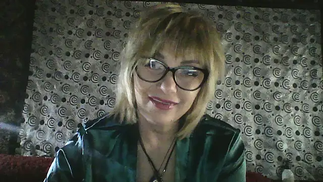 Snapshot of Lia_Ray chatting on March 4, 2026, 9:10 pm Lia Ray online show from March 4, 2026, 9:10 pm