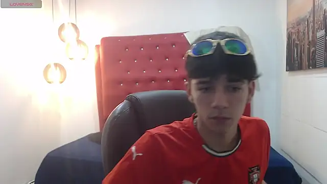 Snapshot of AmethystShadow17 chatting on December 13, 2025, 9:09 pm AmethystShadow17 online show from December 13, 2025, 9:09 pm