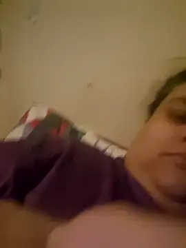 Snapshot of BigBusty_VoluptuousMilfX chatting on November 10, 2025, 9:36 pm BigBusty VoluptuousMilfX online show from November 10, 2025, 9:36 pm