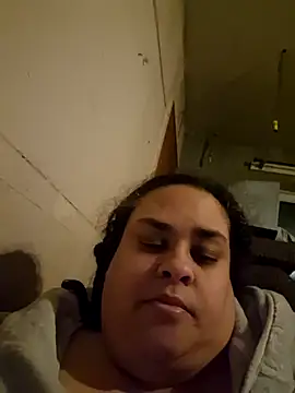 Snapshot of BigBusty_VoluptuousMilfX chatting on November 18, 2025, 8:35 pm BigBusty VoluptuousMilfX online show from November 18, 2025, 8:35 pm