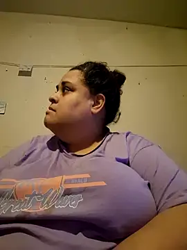 Snapshot of BigBusty_VoluptuousMilfX chatting on December 15, 2025, 8:13 pm BigBusty VoluptuousMilfX online show from December 15, 2025, 8:13 pm