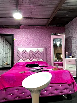 LilithBrithasotf32 online show from December 3, 2025, 10:57 am