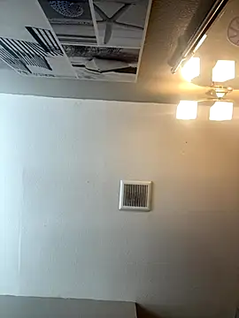 Snapshot of Jjloscooby chatting on October 24, 2025, 5:20 pm Jjloscooby online show from October 24, 2025, 5:20 pm