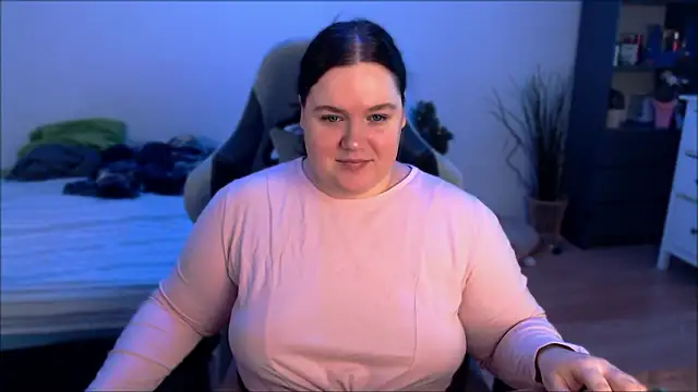 Snapshot of SummerTina chatting on February 6, 2026, 2:20 pm SummerTina online show from February 6, 2026, 2:20 pm