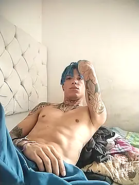 Overinktt online show from November 15, 2025, 2:35 pm