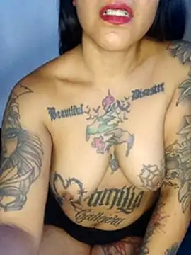 Snapshot of impia-69 chatting on February 17, 2026, 4:46 pm impia-69 online show from February 17, 2026, 4:46 pm