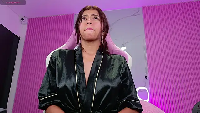 Snapshot of dafne17_ chatting on February 27, 2026, 8:36 am dafne17 online show from February 27, 2026, 8:36 am