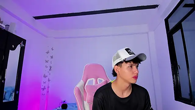 Snapshot of Axel_Cody_ chatting on March 1, 2026, 11:34 am Axel Cody online show from March 1, 2026, 11:34 am