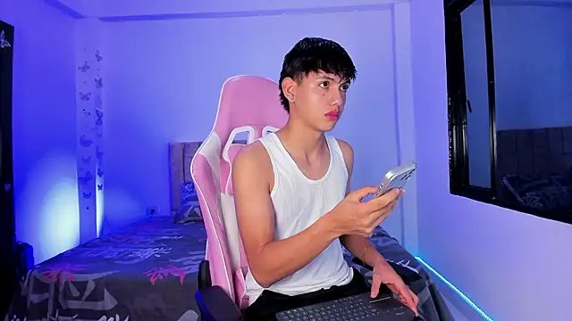 Snapshot of Axel_Cody_ chatting on March 3, 2026, 11:27 am Axel Cody online show from March 3, 2026, 11:27 am