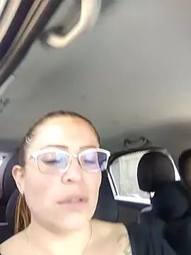 lesb milf online show from December 13, 2024, 4:49 pm