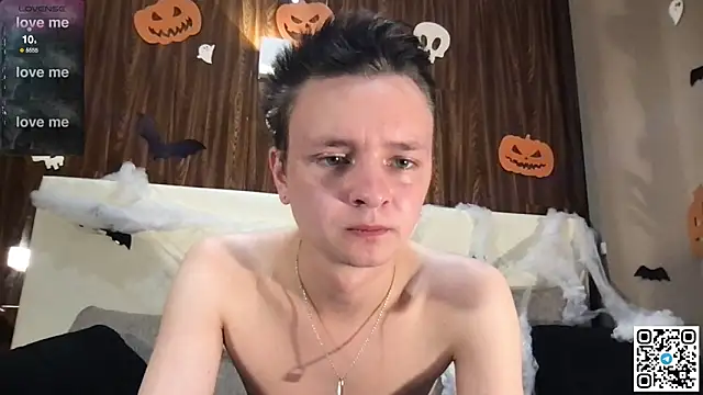 Logan mett online show from November 2, 2025, 4:09 pm