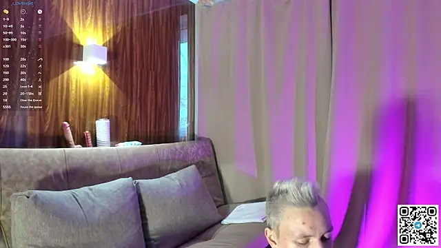 Snapshot of Logan_mett chatting on February 19, 2026, 6:53 am Logan mett online show from February 19, 2026, 6:53 am