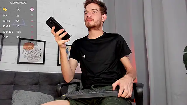 MATEO HUNTER online show from November 4, 2025, 3:38 am