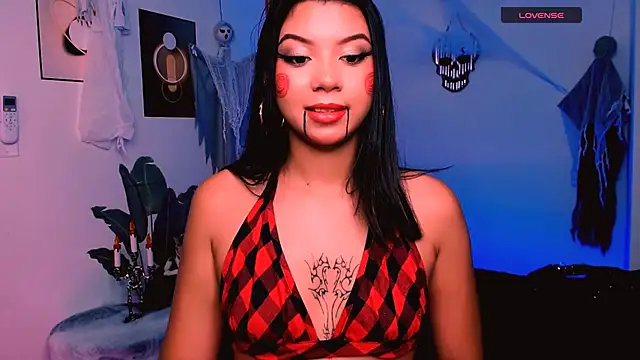 ivonyrose  online show from October 27, 2025, 8:46 pm