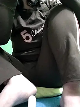 Amanda- ena- online show from November 1, 2025, 3:25 pm