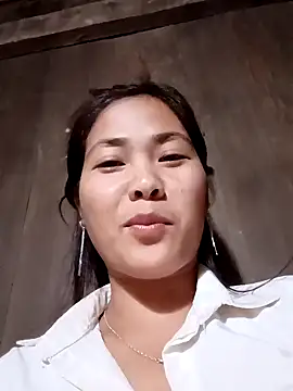 Lyssa-a online show from November 11, 2025, 3:39 am